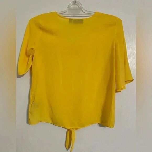 Women's Apt. 9® Button-Front Knot-Hem Top | Size Small | Yellow - Picture 4 of 5